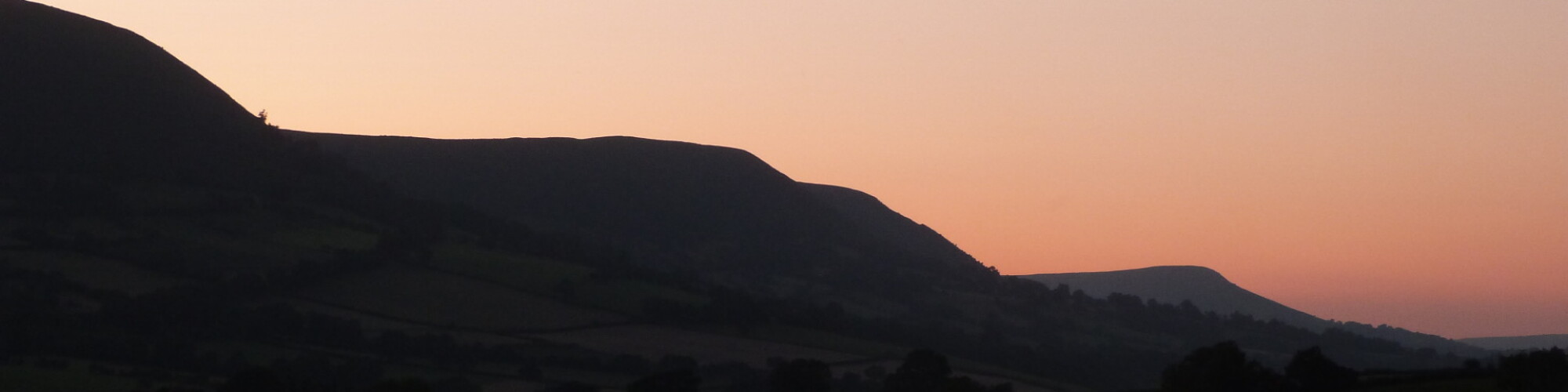NEWS IMAGE sunset over the Black Mountains