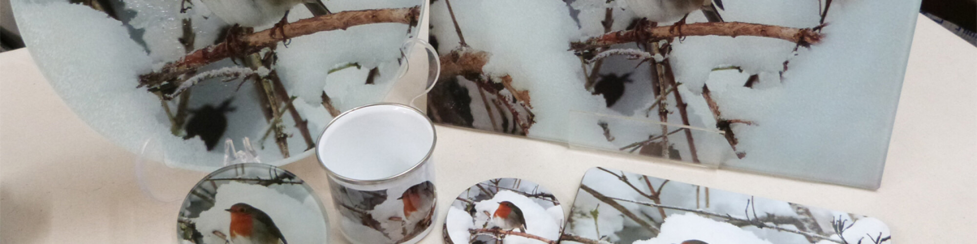 Robin in Snow gift range